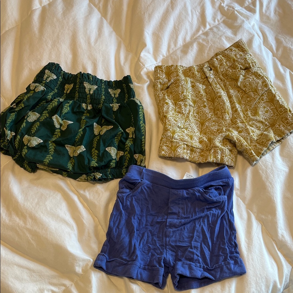 Kate Quinn 2T shorts - lot of 3